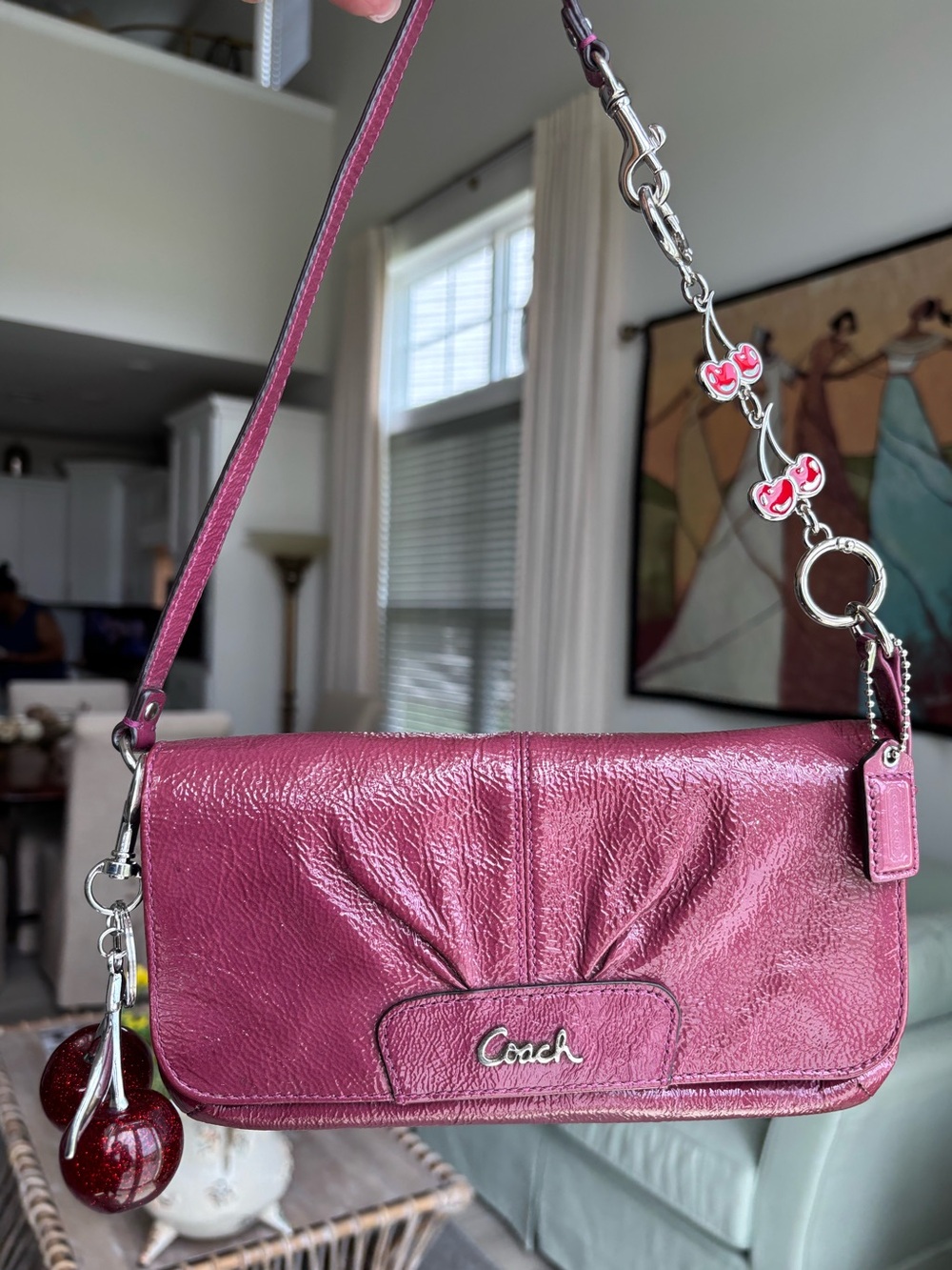 🍒COACH Ashley Large Flap Wristlet Mini Bag🍒